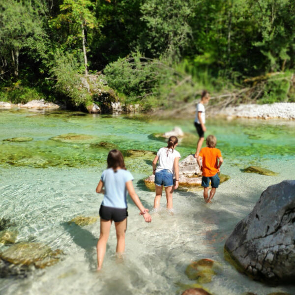 Planinski tabor za družine z otroki. Edlothia Druženje in igranje tekom izleta