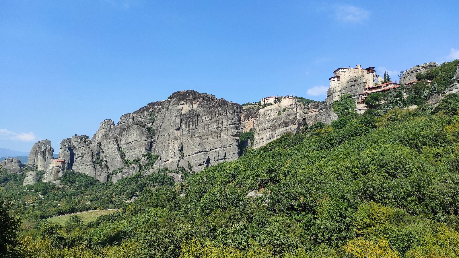 WhatsApp Image 2025-12-01 at 09.49.26